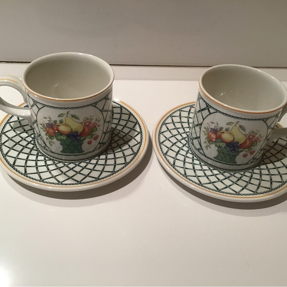 Villeroy & Boch Basket Fruit Lattice 3" Coffee Flat Cups Saucers Set 2 Germany